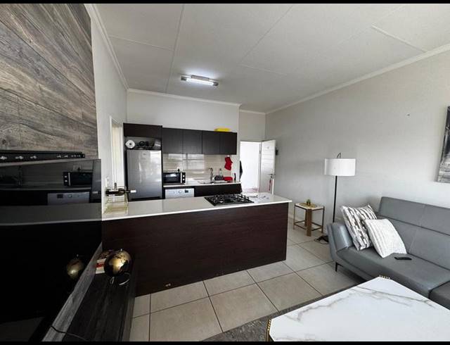 1 BEDROOM APARTMENT FOR SALE IN GREENSTONE HILL